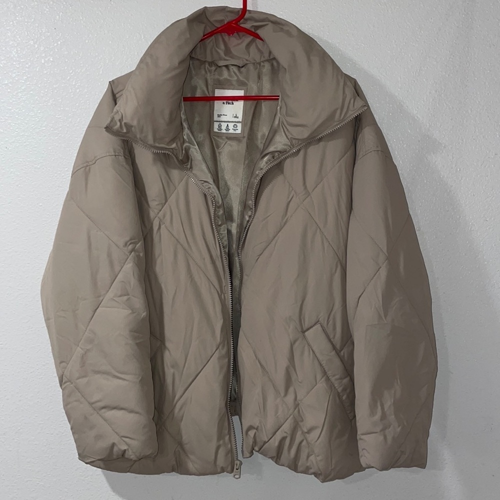 Abercrombie & Fitch oversized puffer jacket (: